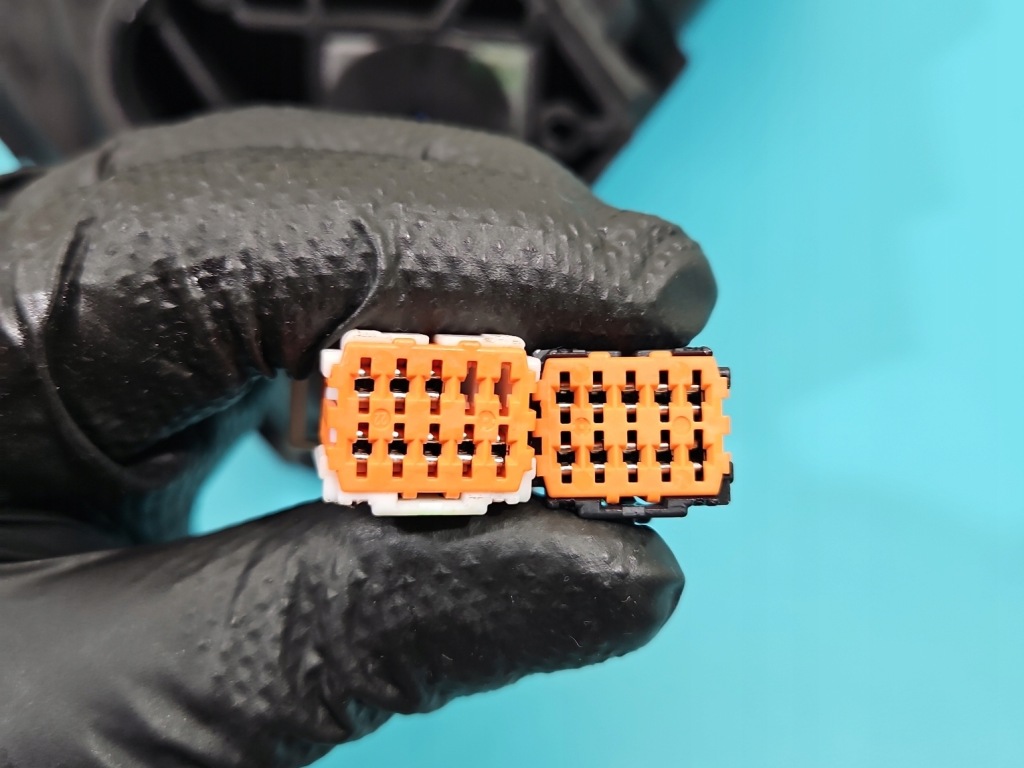 Дзеркало праве peugeot 3008 2 білий kwed європа 16-20 Ціна