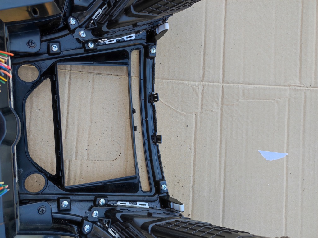 фото №14, Hyundai i40 - радио навигация navi, усилитель, панель набор