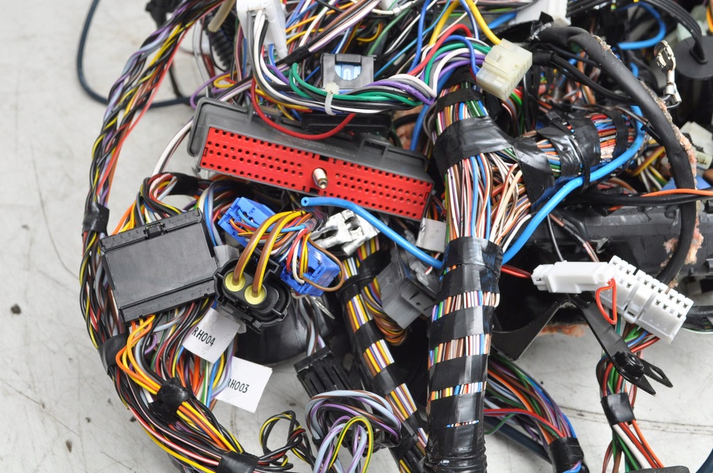 фото №6, Db7 vantage 5.9 жгут электрическая салона