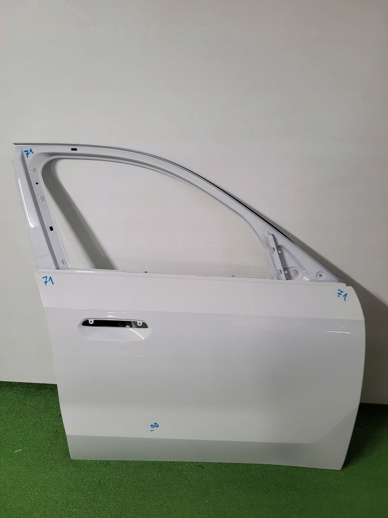 фото №1, Bmw x1 u11 дверь правое передние правый перед оригинал oem