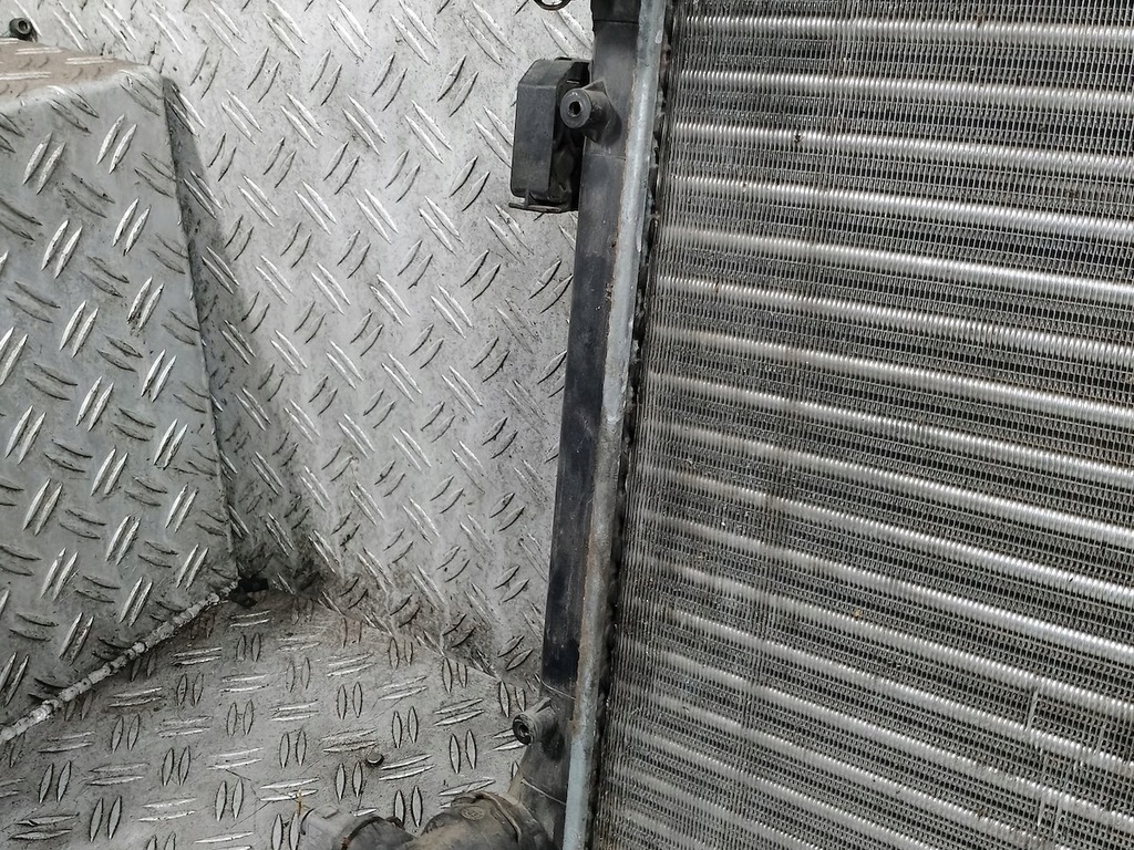 фото №10, Радиатор wody vw golf v 1.4 16v