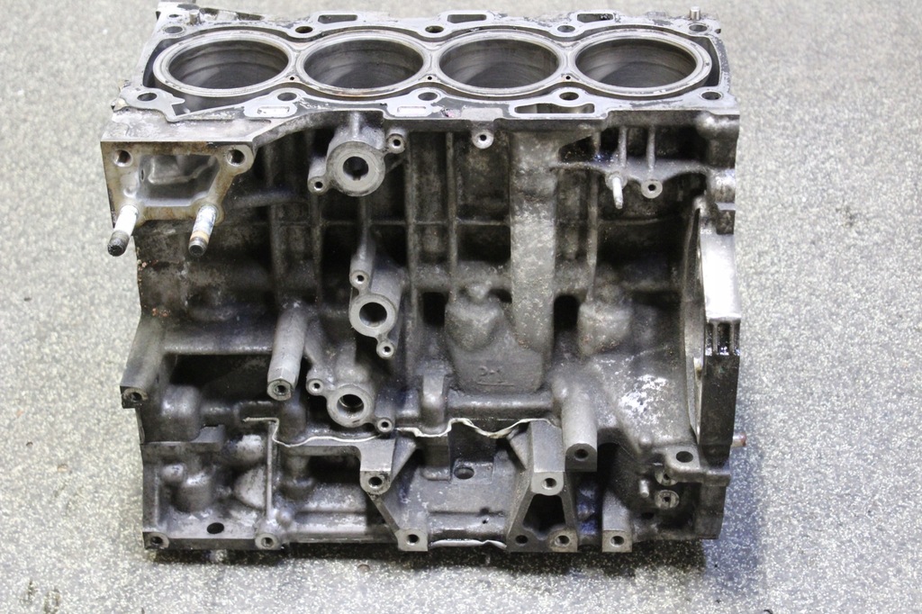 фото №1, Toyota avensis t27 2.0d4d 1ad блок двигателя