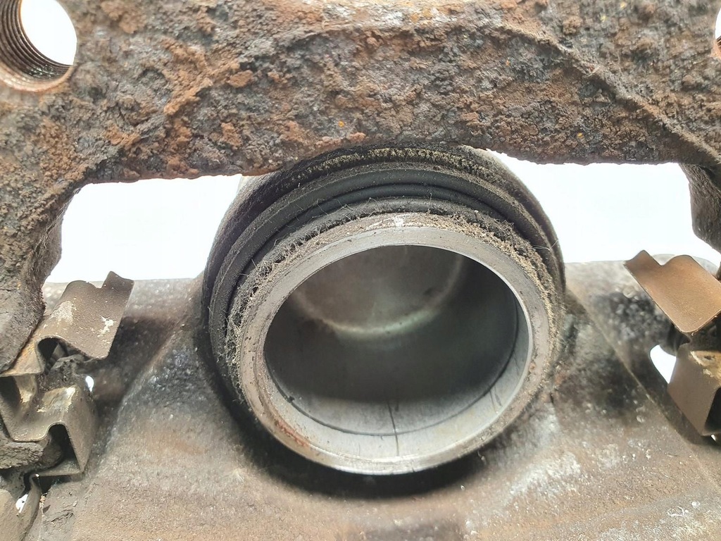 фото №5, Суппорт тормозной правый перед nissan primera p12 1.8