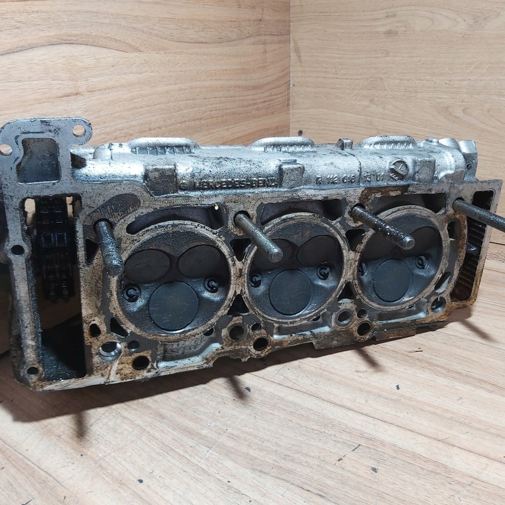 фото №2, Головка w210 3.2 v6 права r1120161301