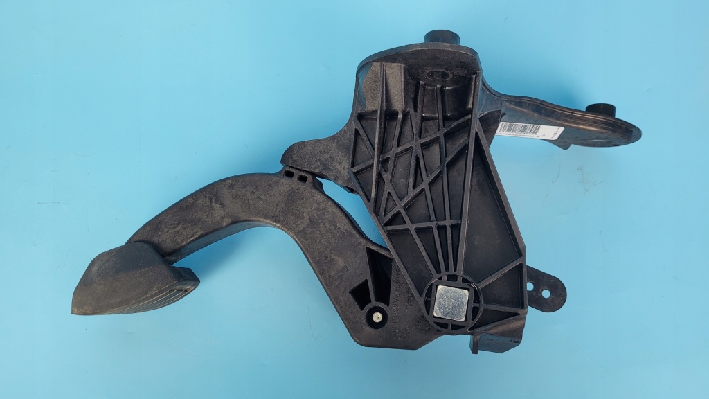 фото №10, Opel corsa f 1.2b 22r педаль сцепления 9824263080