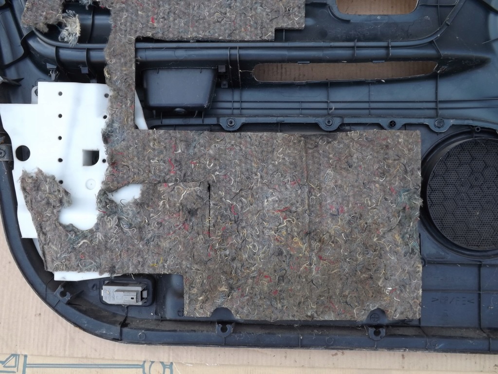 фото №8, Lexus is200 is-200 обшивка двері правий передній перед 67763-53010