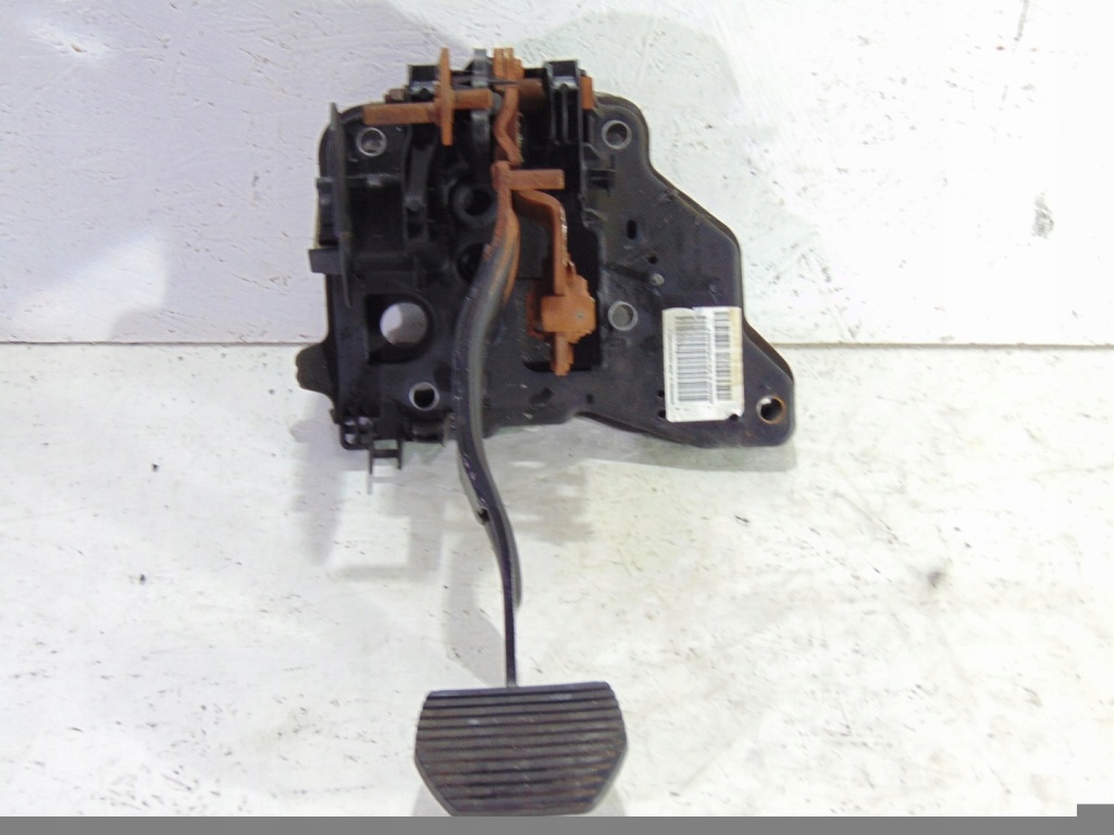 фото №1, Педаль тормоза автоматическая коробка передач c5 iii x7 2.0 hdi 09r