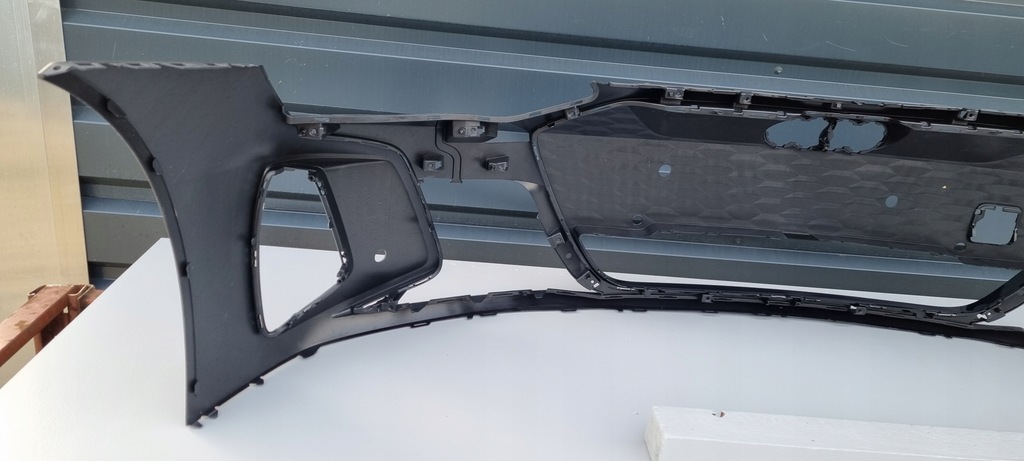 фото №11, Audi gt rs e-tron 4j3 бампер перед оригинал b257