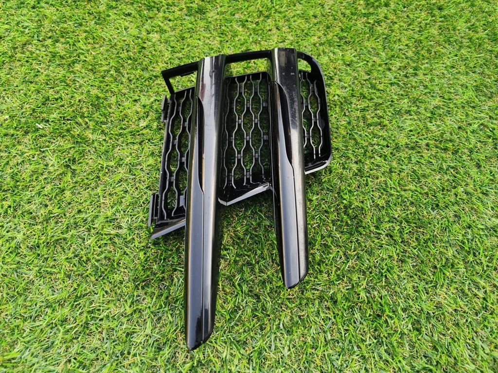 фото №4, Range rover velar r dynamic решётка бампера левая