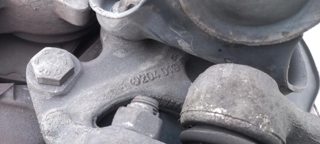 фото №9, Поворотний кулак важіль лівий перед mercedes w204 1,8b