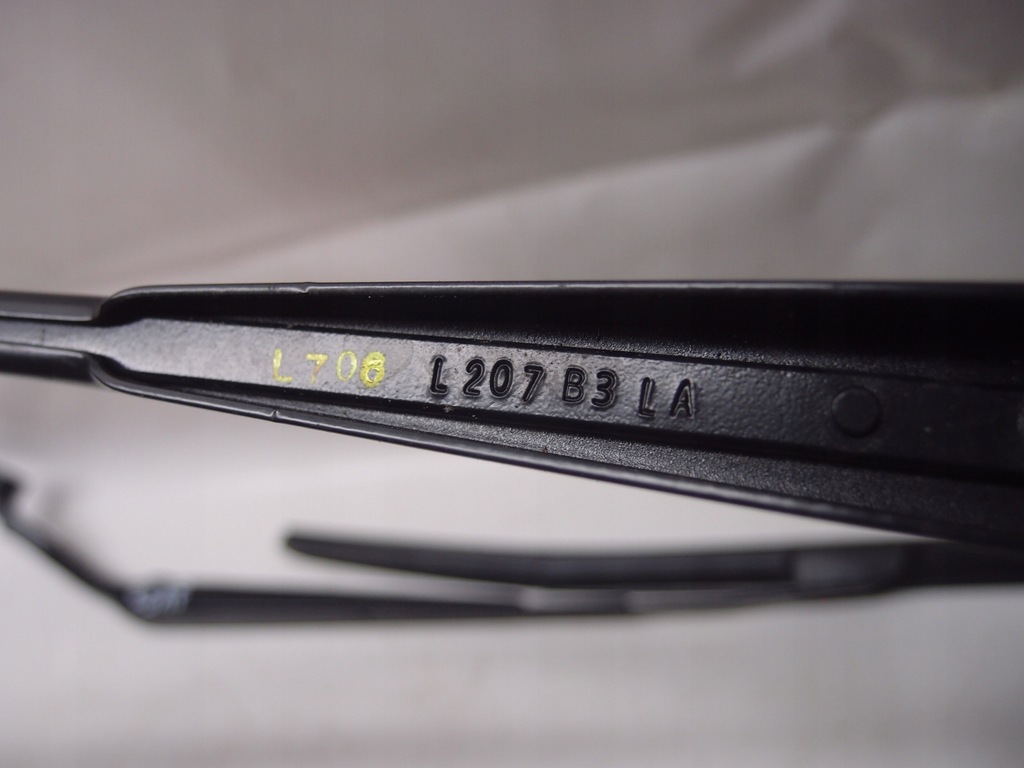 фото №4, Рычаг дворники перед nissan leaf ii