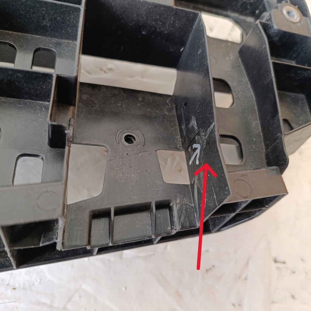 Mercedes eqe w295 усилитель поперечина передний a2956209300 в Украине