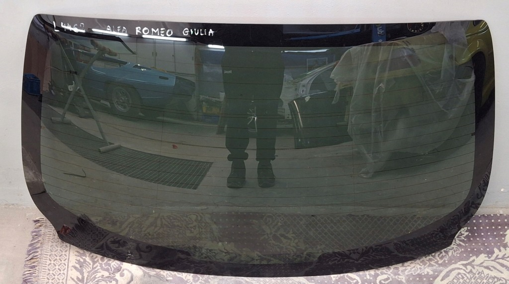 Купити Alfa romeo giulia задня скло