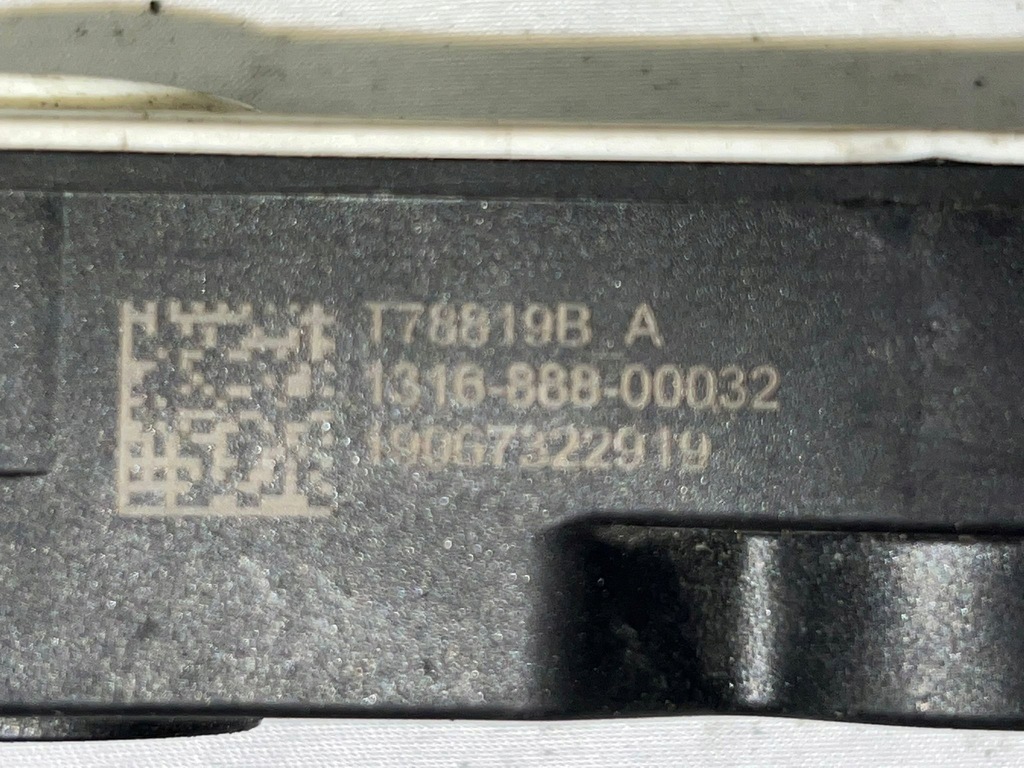 фото №6, Telsa model 3 моторчик жалюзи 1316-888-00032