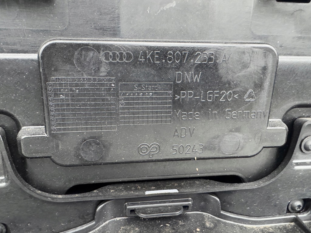 фото №11, Audi q8 e-tron 4ke бампер перед оригінальний камера