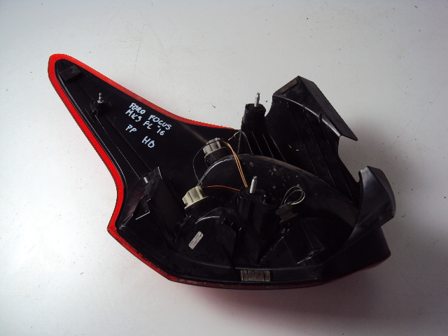 Фара правий задні ford focus mk3 рестайлінг  hb 16 r в Україні