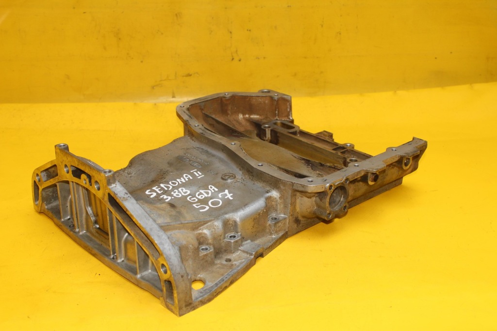 фото №1, Основание картера kia sedona ii 21520-3c100 3.8b g6da