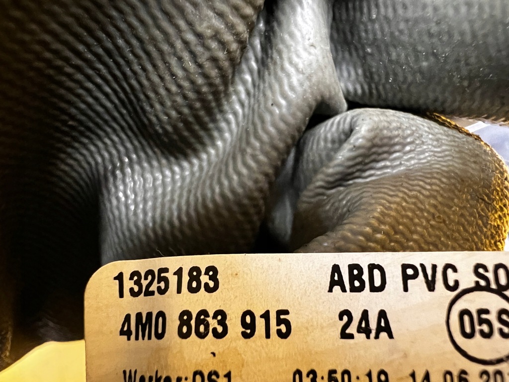 фото №6, Защита накладка задняя подлокотник среднего кожа audi sq7 q7 4m0