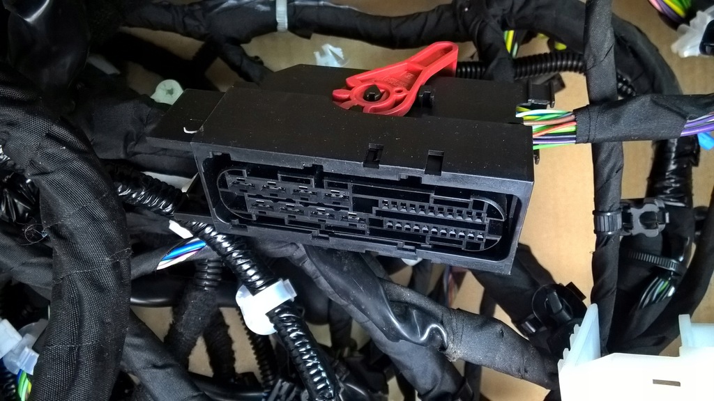 фото №12, Nissan leaf ii ze1 2017-2025 электропроводка жгут салона оригинальный номер 24014-5sa7b nowa