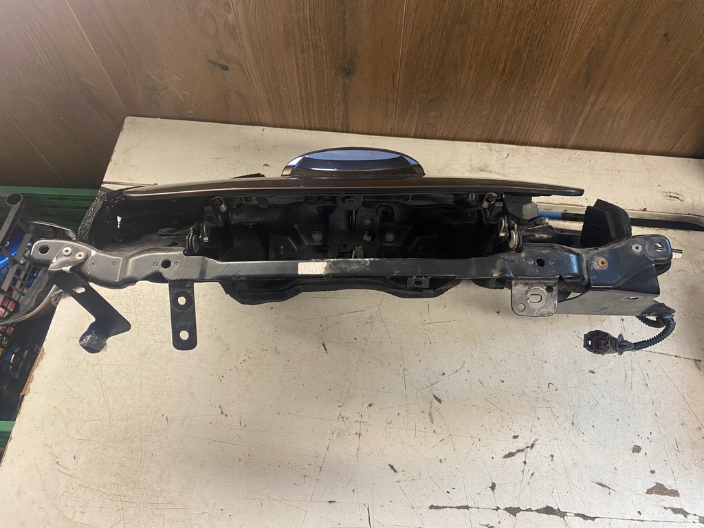 фото №11, Nissan leaf i крышка багажника порт зарядки камера