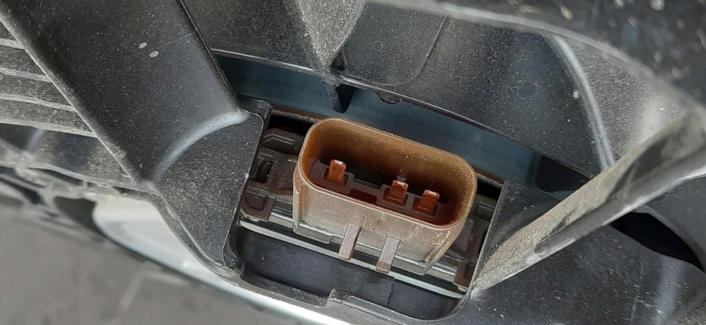 Вентилятор корпус радіатора renault megane v e-tech 1038601293 3135104354 Ціна