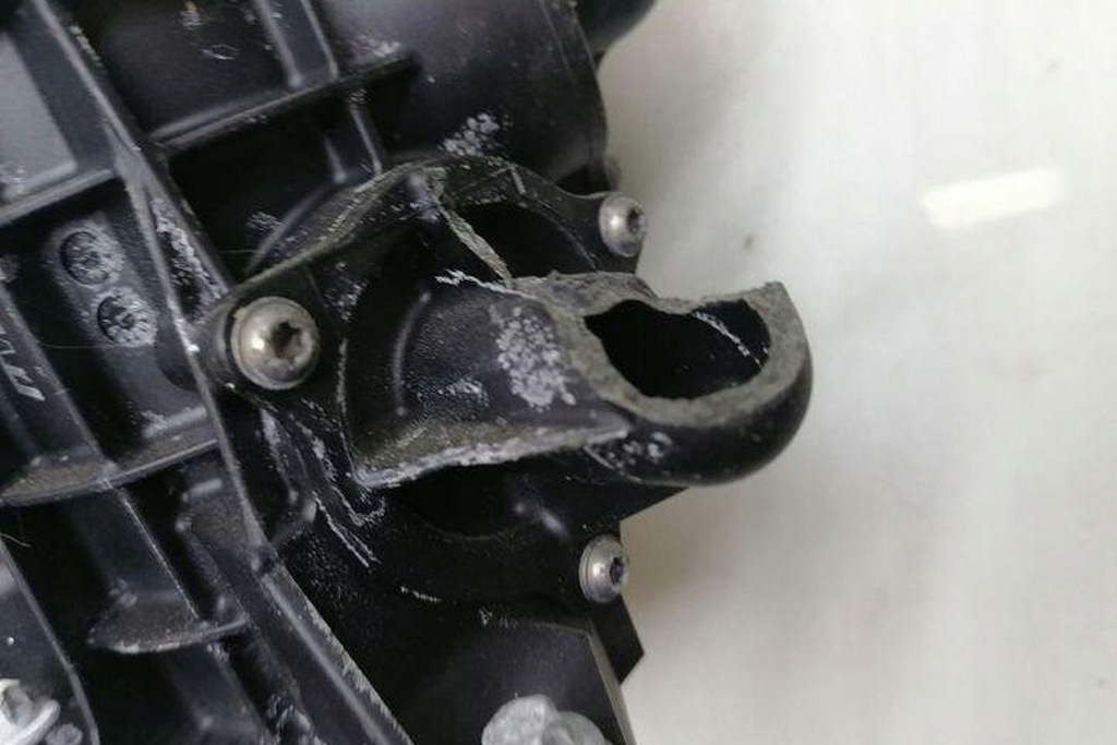 фото №7, Корпус термостата bmw 3 g20, g28 8642560 3.0l бензиновый 285kw 2020