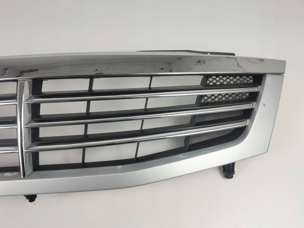 Решётка радиатора решётка радиатора радиатора ssangyong rexton 7946008000 Оригинал