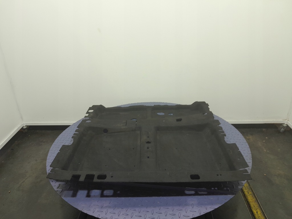 фото №1, Audi q7 ii 4m обшивка пол багажника 4m0863697c