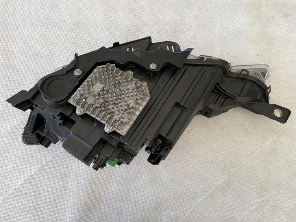 фото №11, Лампа перед передня права maserati levante full led lift 06701595360