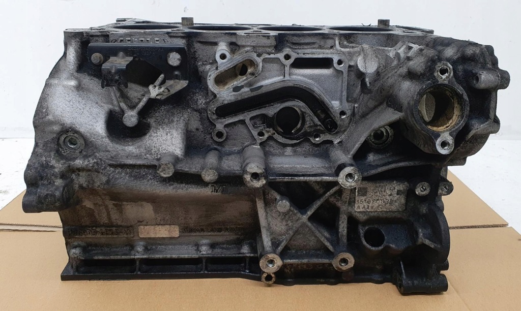 Купити Блок двигуна aj200 204dtd jaguar xe x760 2.0d