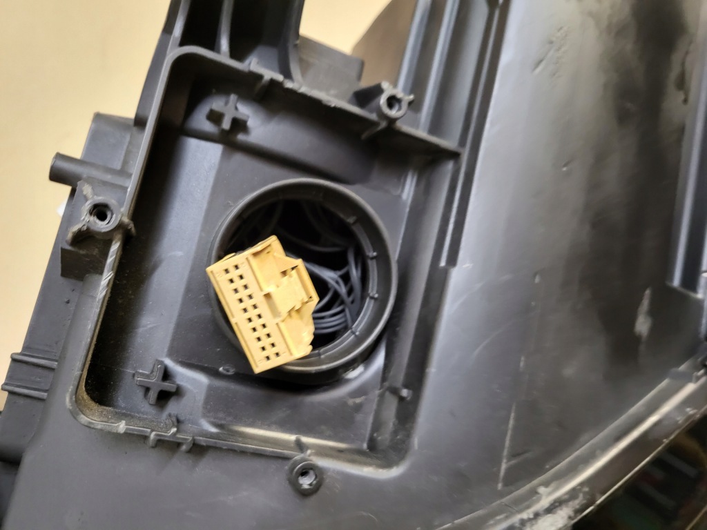 Фара перед bixenon некерований фара правий led audi a5 8t рестайлінг  оригінальний номер europ Доставка