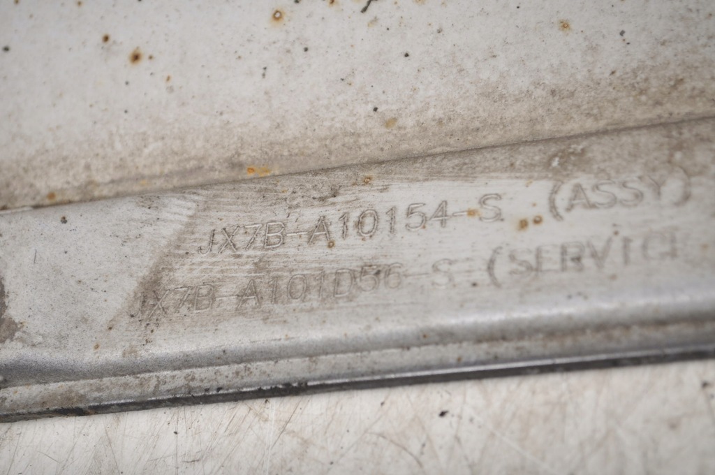 фото №16, Ford focus mk4 накладка порог правая