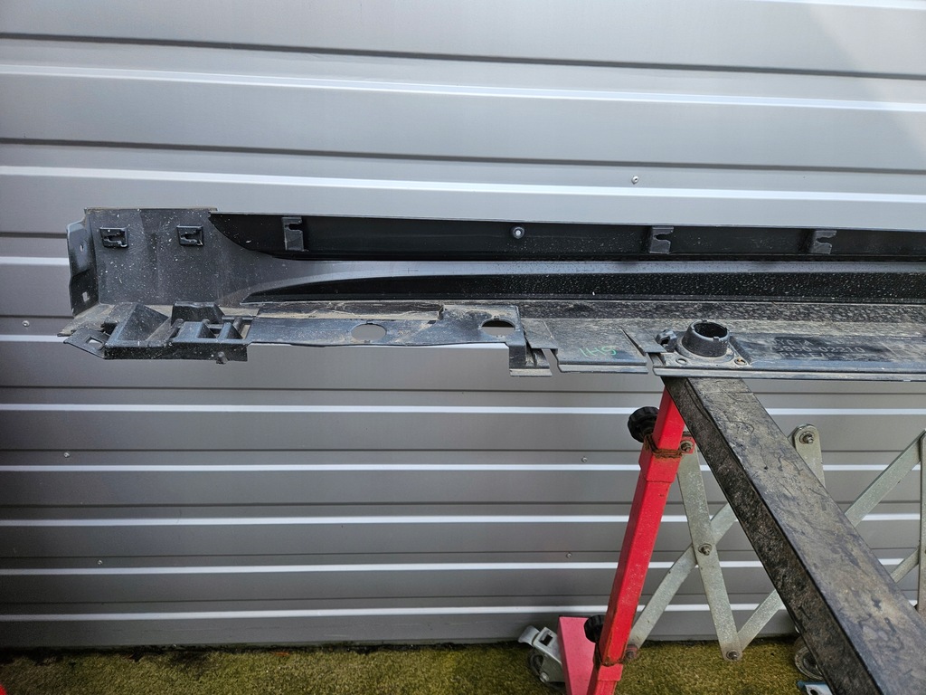 фото №4, Молдинг порог правая toyota corolla e21