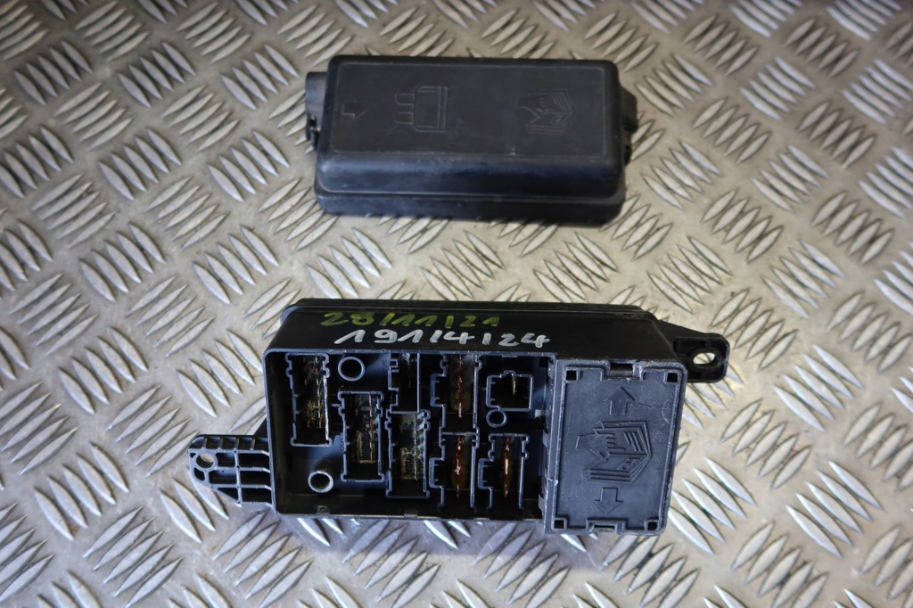 фото №4, Коробка запобіжників bsi mini cooper r56 17236010