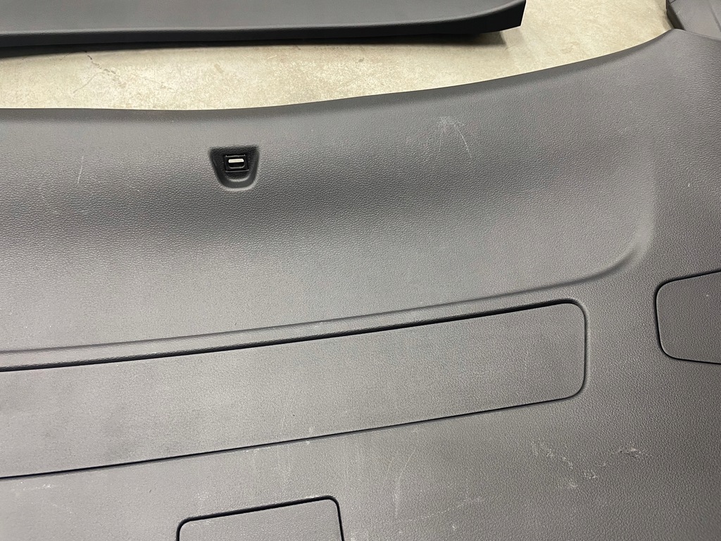 фото №6, Защита крышки багажника a7 c8 оригинал комплект