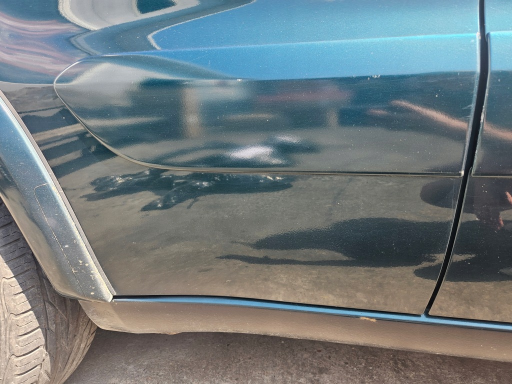 Toyota rav4 2 дверь правый  задняя правое  задняя 6s3 Доставка