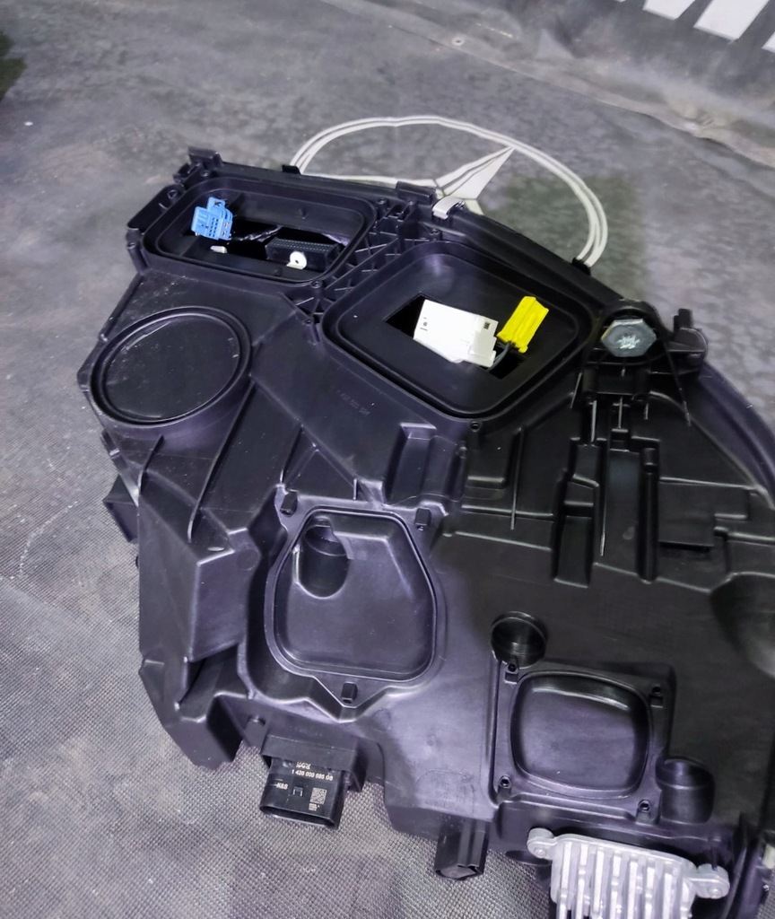 фото №13, Лампа mercedes s-klasa w223 digital light blue перед правая lub левая