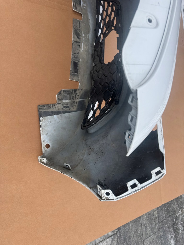 Бампер перед alfa romeo giulia омыватель pdc оригинал хороший состояние Оригинал