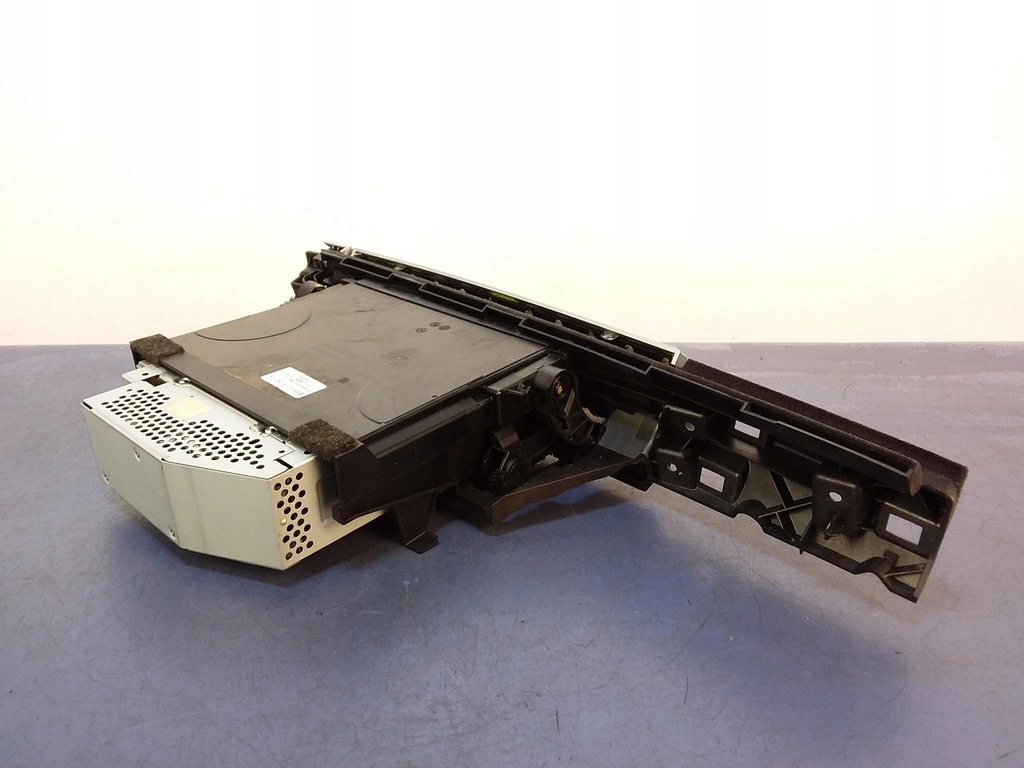 фото №6, Bmw 7 f01 f02 чейнджер бардачок карман 9119798