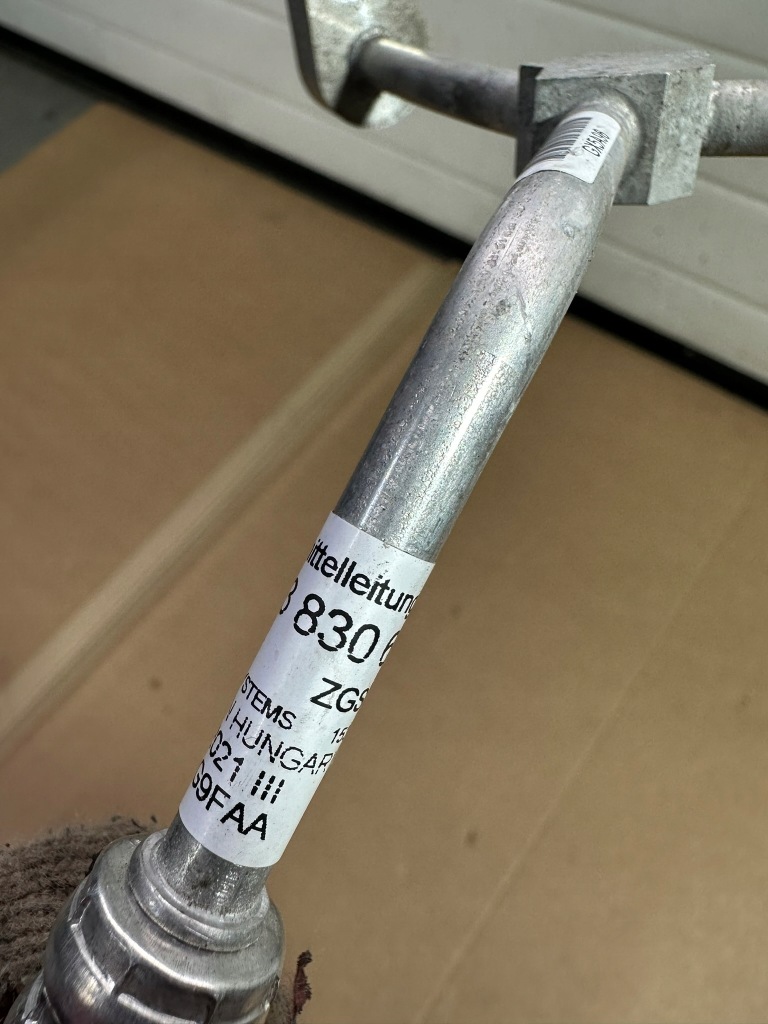 Купити Шланг кондиціонера, трубка кондиціонер mercedes eqa w243, h243 europa