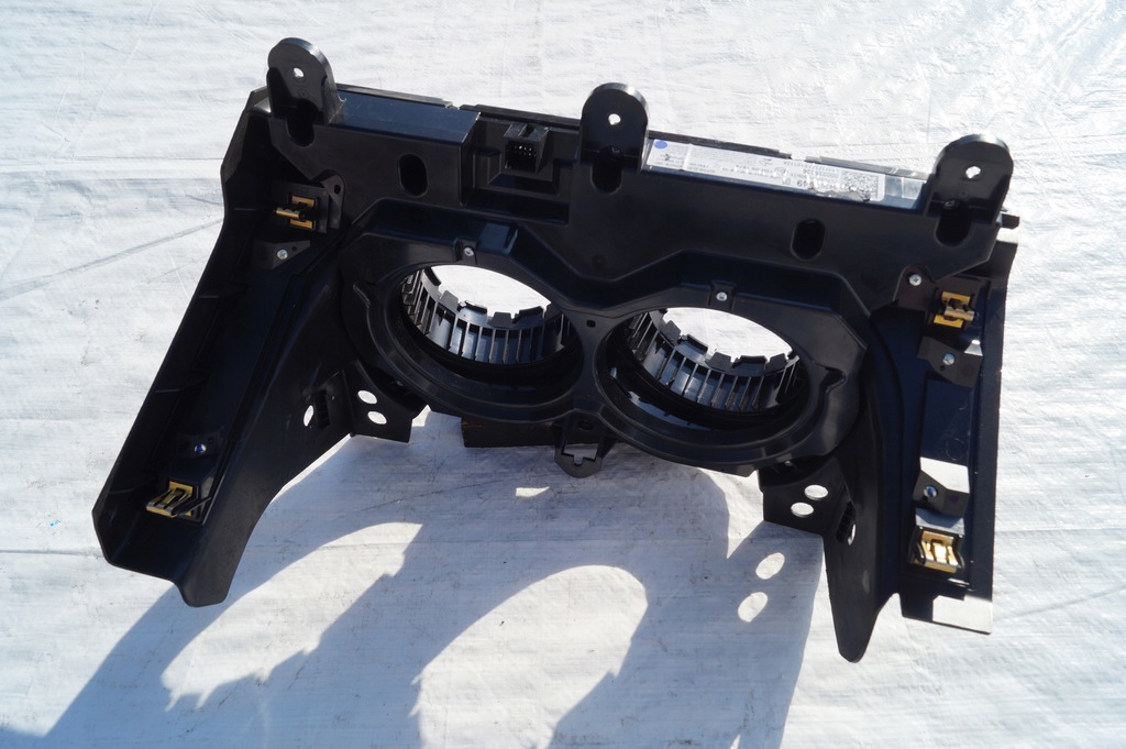 фото №12, Панель обдув chevrolet camaro vi 6 15-22 84202649