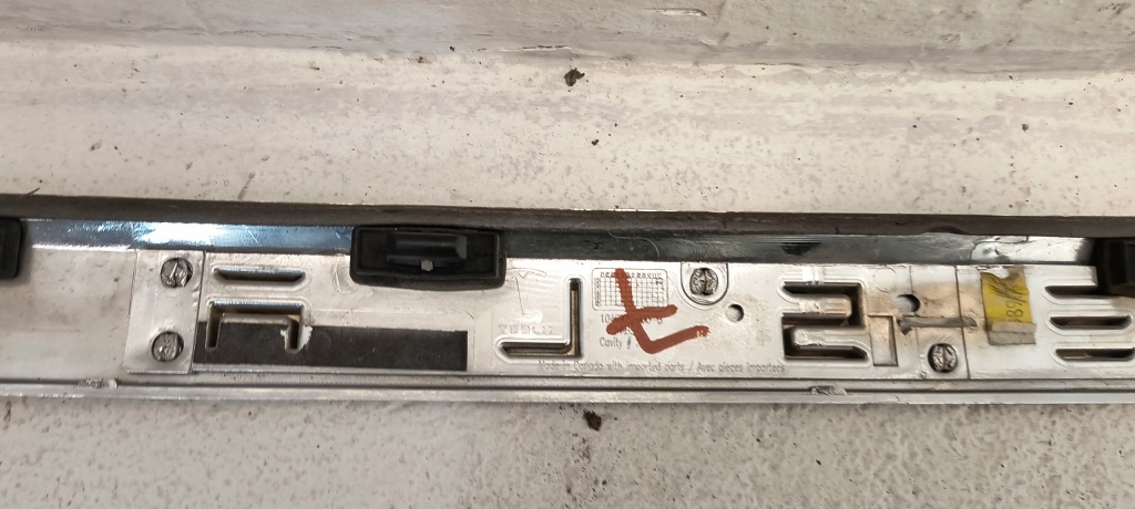 Молдинг крышки багажника tesla model x Доставка