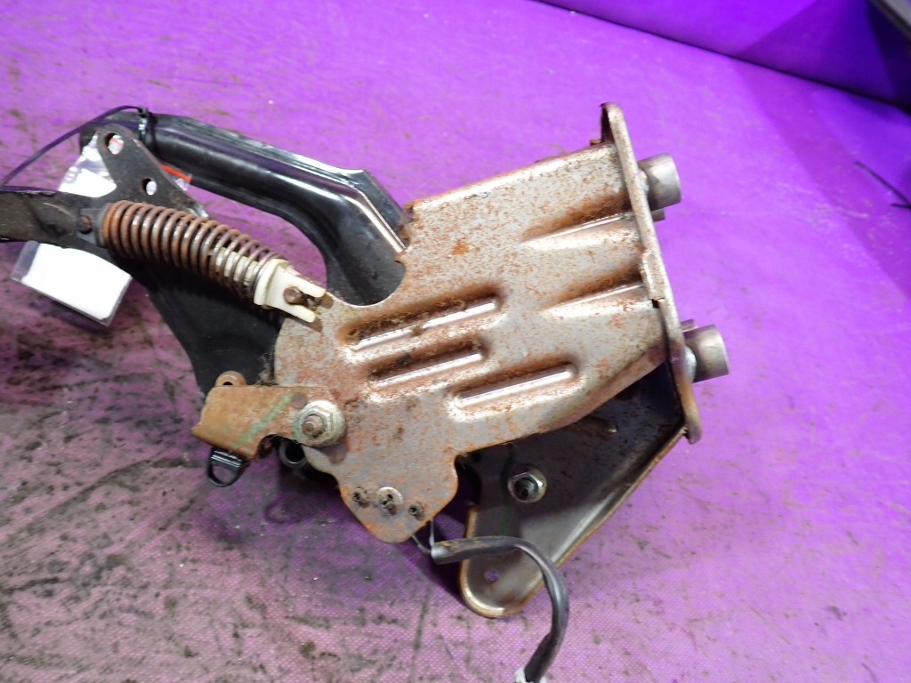 фото №11, Peugeot 207 06-09 1.4 vti педалі зчеплення гальма датчик 9685102080