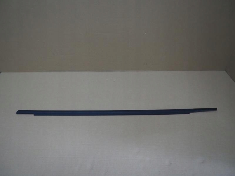 Купить Молдинг уплотнитель parapet дверь левый перед mercedes w169