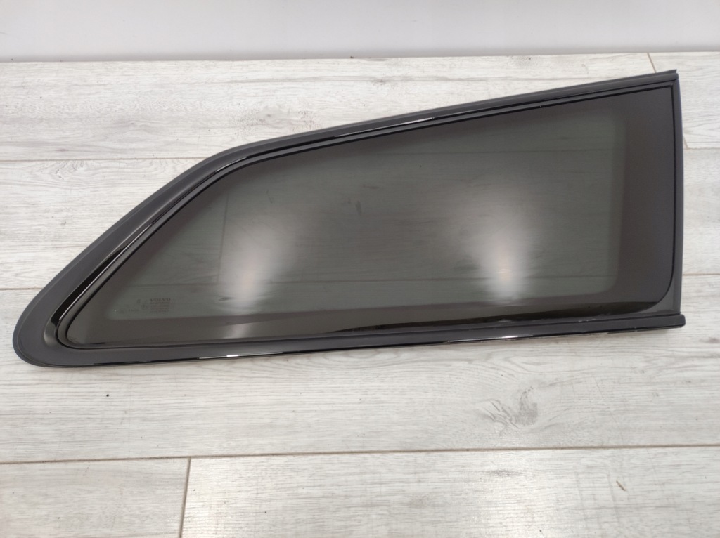фото №2, Стекло задняя задняя правая volvo v90 32219947 2021 rok