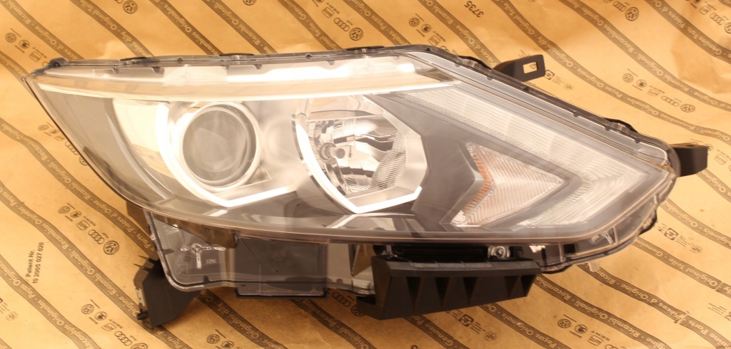 Купить Nissan qashqai 14-17 фара линза обычная + led