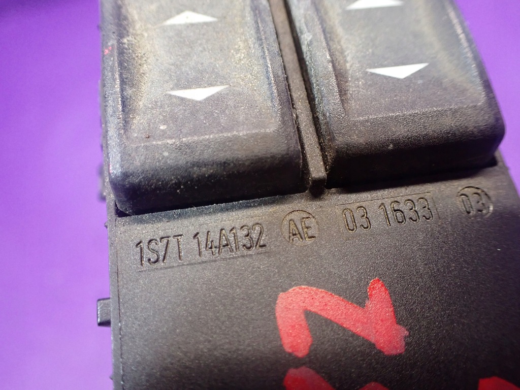 фото №5, Ford mondeo mk3 03- перемикач вікон 1s7t14a132ae