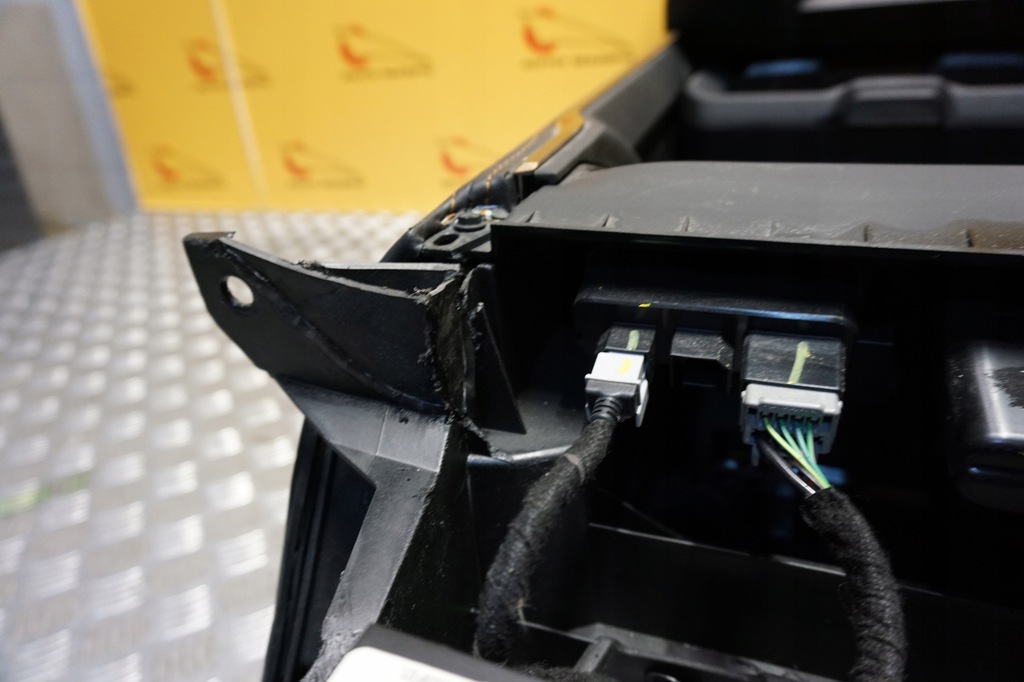 фото №9, Dodge ram 1500 longhorn - 2021 - тунель підлокітник панель usb usa