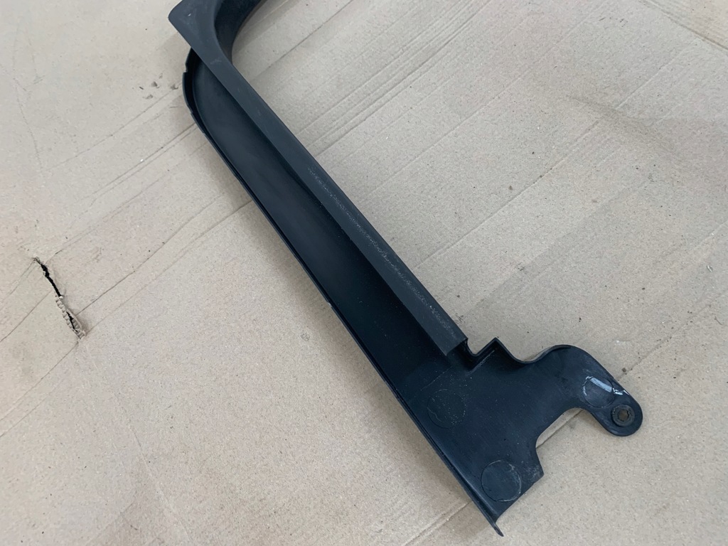 фото №12, Ford mustang mach-e 2021r молдинг рамка стекло дверь левый задняя оригинал