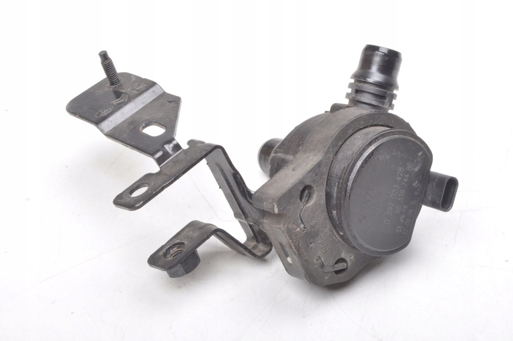 фото №1, Peugeot e-expert iii e-2008 помпа wody 9833874480